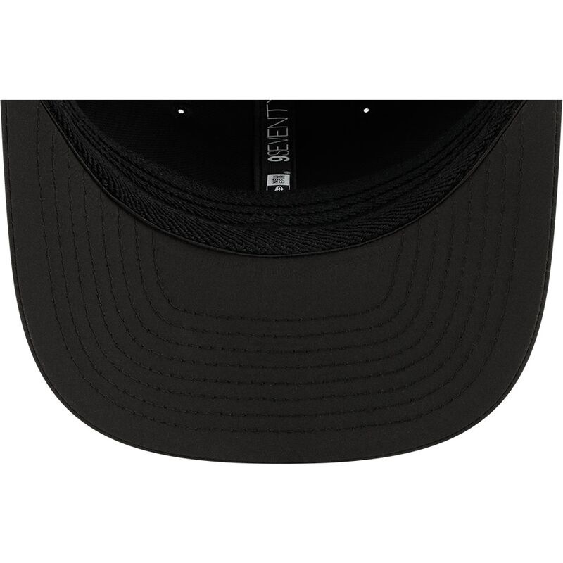 kasketter-buet-sort-snapback-9seventy-stretch-snap-training-pack-2026-fra-las-vegas-raiders-nfl-af-new-era