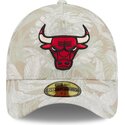 buet-beige-justeret-59forty-a-frame-leafy-palm-kasket-fra-chicago-bulls-nba-fra-new-era