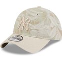 buet-beige-justerbar-9twenty-leafy-palm-kasket-af-new-york-yankees-mlb-fra-new-era