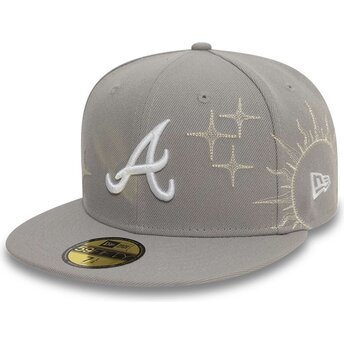 Grå fitted 59FIFTY Zodiac flatcap fra Atlanta Braves MLB af New Era