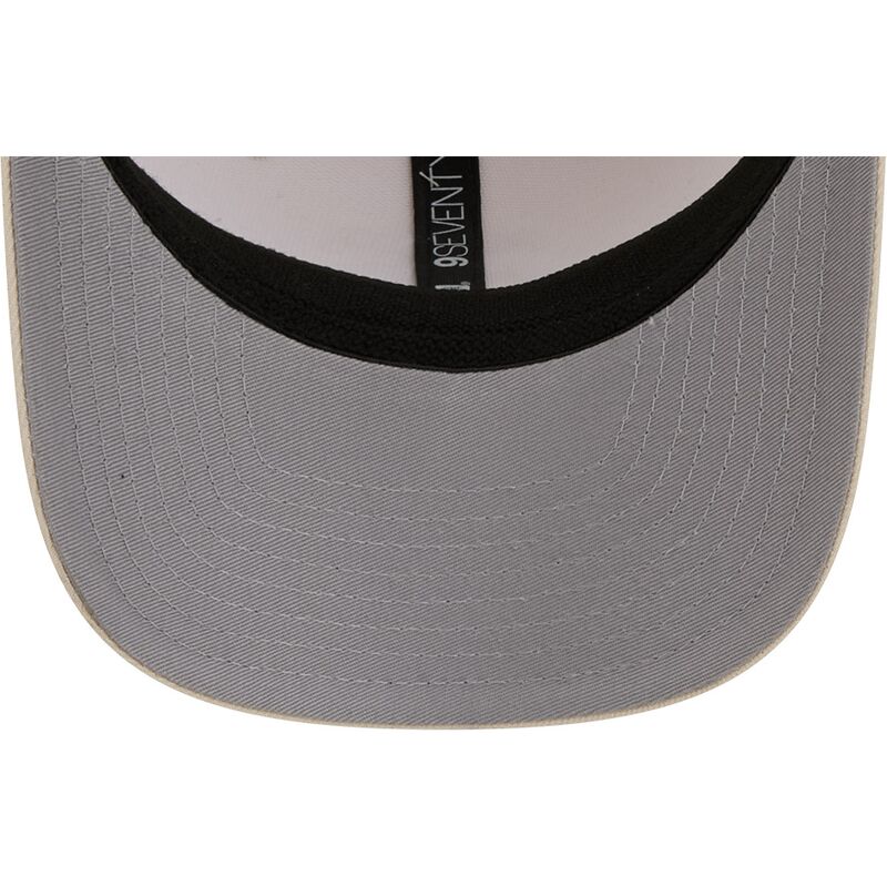 beige-trucker-kasket-9seventy-stretch-snap-color-pack-fra-new-york-yankees-mlb-fra-new-era