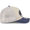 beige-og-marinebla-trucker-kasket-9forty-m-crown-a-frame-fray-fra-new-york-yankees-mlb-fra-new-era