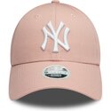 lyserod-justerbar-buet-kasket-til-kvinder-9forty-colour-essential-fra-new-york-yankees-mlb-fra-new-era