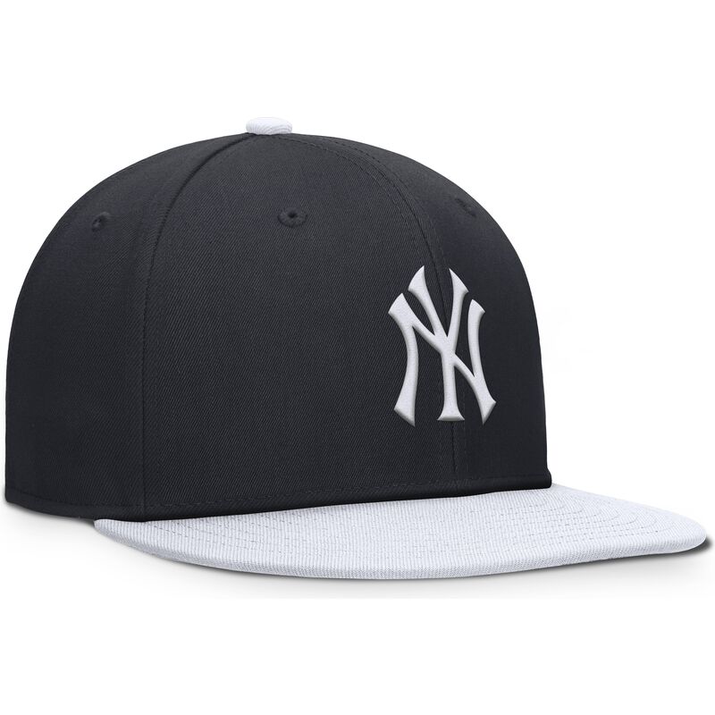 flad-kasket-marinebla-og-hvid-snapback-til-dreng-dri-fit-pro-structured-square-bill-fra-new-york-yankees-mlb-fra-nike flad-kasket-marinebla-og-hvid-snapback-til-dreng-dri-fit-pro-structured-square-bill-fra-new-york-yankees-mlb-fra-nike