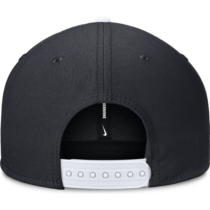 flad-kasket-marinebla-og-hvid-snapback-til-dreng-dri-fit-pro-structured-square-bill-fra-new-york-yankees-mlb-fra-nike flad-kasket-marinebla-og-hvid-snapback-til-dreng-dri-fit-pro-structured-square-bill-fra-new-york-yankees-mlb-fra-nike