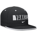 sort-flad-kasket-justerbar-primetime-dri-fit-true-structured-round-bill-fra-new-york-yankees-mlb-fra-nike