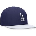 flad-bla-og-hvid-snapback-kasket-til-dreng-dri-fit-pro-structured-square-bill-fra-los-angeles-dodgers-mlb-fra-nike