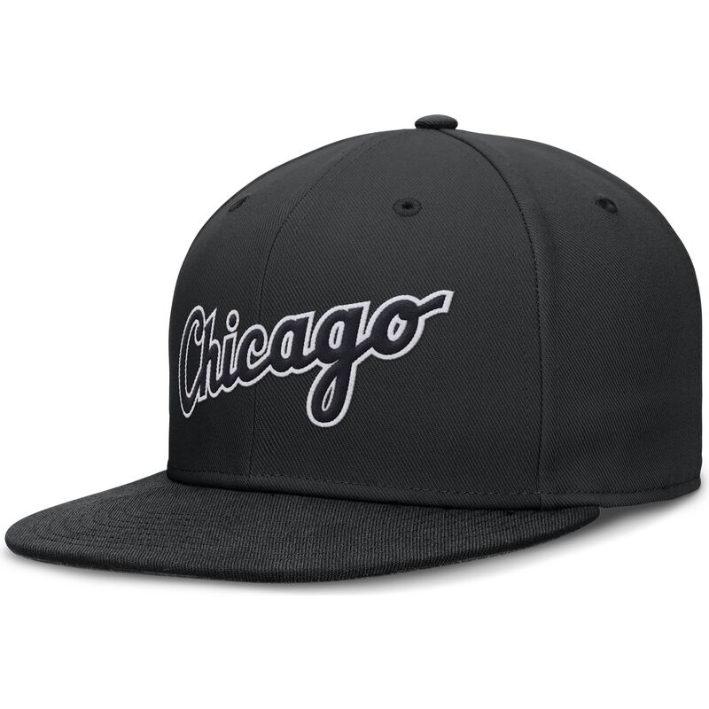 gorra-plana-negra-ajustada-dri-fit-true-structured-round-bill-de-chicago-white-sox-mlb-de-nike gorra-plana-negra-ajustada-dri-fit-true-structured-round-bill-de-chicago-white-sox-mlb-de-nike