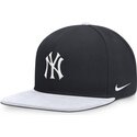flad-kasket-marinebla-og-hvid-snapback-dri-fit-pro-structured-square-bill-fra-new-york-yankees-mlb-fra-nike