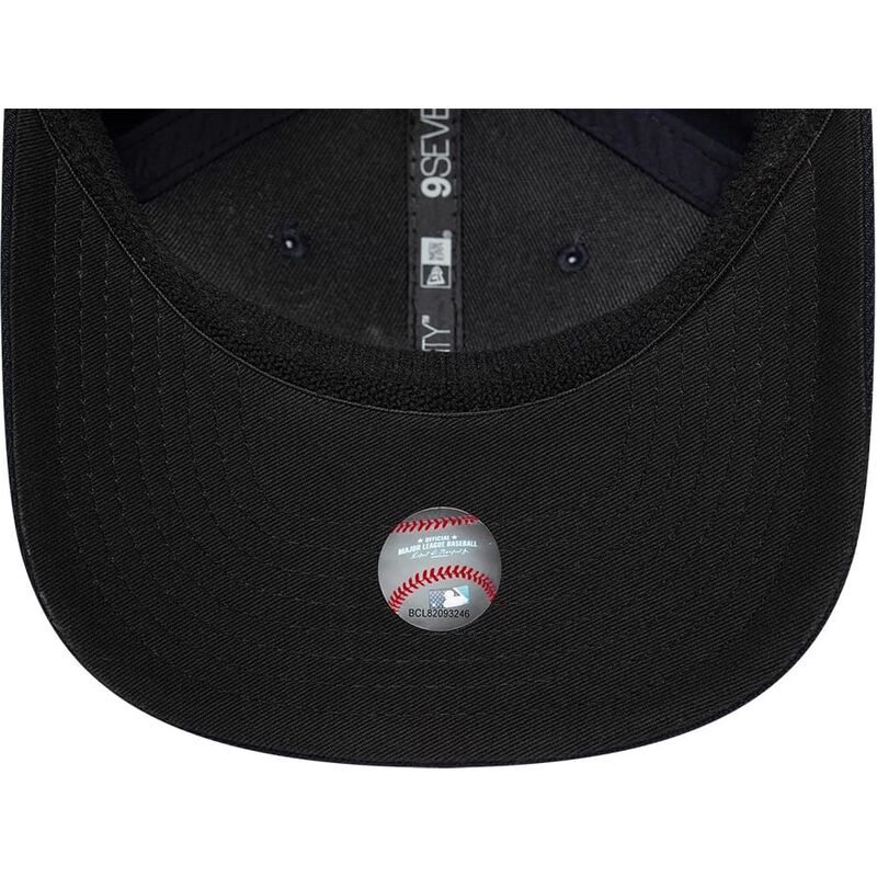 kasketter-buet-marinebla-snapback-9seventy-stretch-snap-player-replica-fra-new-york-yankees-mlb-af-new-era
