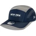 kasket-5-panel-buet-marinebla-justerbar-runner-colour-block-fra-new-era