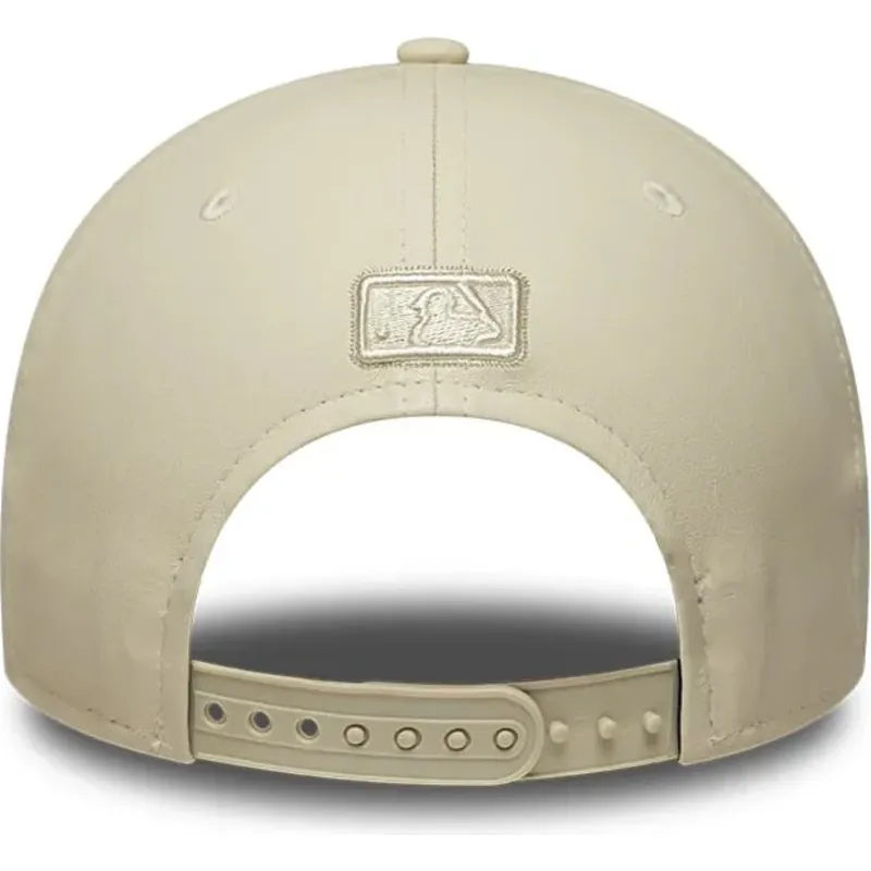 kasketter-buet-beige-snapback-9forty-m-crown-pu-diamante-fra-los-angeles-dodgers-mlb-af-new-era kasketter-buet-beige-snapback-9forty-m-crown-pu-diamante-fra-los-angeles-dodgers-mlb-af-new-era