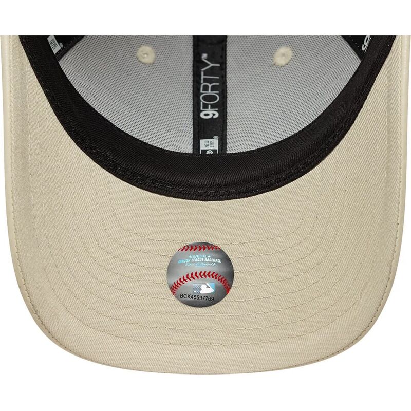 kasketter-buet-beige-snapback-9forty-m-crown-pu-diamante-fra-los-angeles-dodgers-mlb-af-new-era kasketter-buet-beige-snapback-9forty-m-crown-pu-diamante-fra-los-angeles-dodgers-mlb-af-new-era
