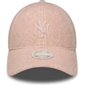 kasketter-buet-lyserod-snapback-rosa-9forty-m-crown-winter-borg-fra-new-york-yankees-mlb-af-new-era