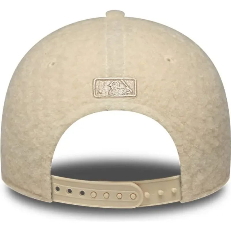 kasketter-buet-beige-snapback-9forty-m-crown-winter-borg-fra-los-angeles-dodgers-mlb-af-new-era kasketter-buet-beige-snapback-9forty-m-crown-winter-borg-fra-los-angeles-dodgers-mlb-af-new-era