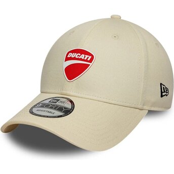 Kasketter buet beige justerbar rem 9FORTY Core fra Ducati Motor MotoGP af New Era