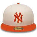 kasketter-flad-beige-tilpasset-59fifty-league-essential-fra-new-york-yankees-mlb-af-new-era