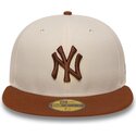 kasketter-flad-brun-tilpasset-59fifty-league-essential-fra-new-york-yankees-mlb-af-new-era