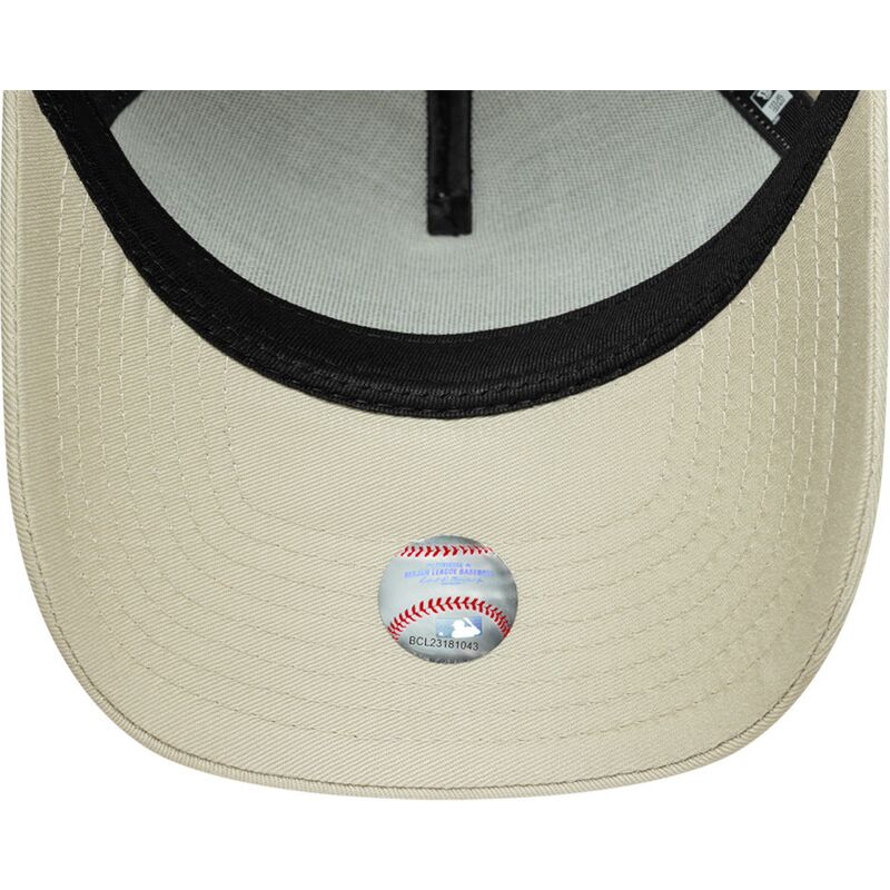 kasketter-buet-beige-snapback-dorado-e-frame-metallic-outline-fra-new-york-yankees-mlb-af-new-era kasketter-buet-beige-snapback-dorado-e-frame-metallic-outline-fra-new-york-yankees-mlb-af-new-era