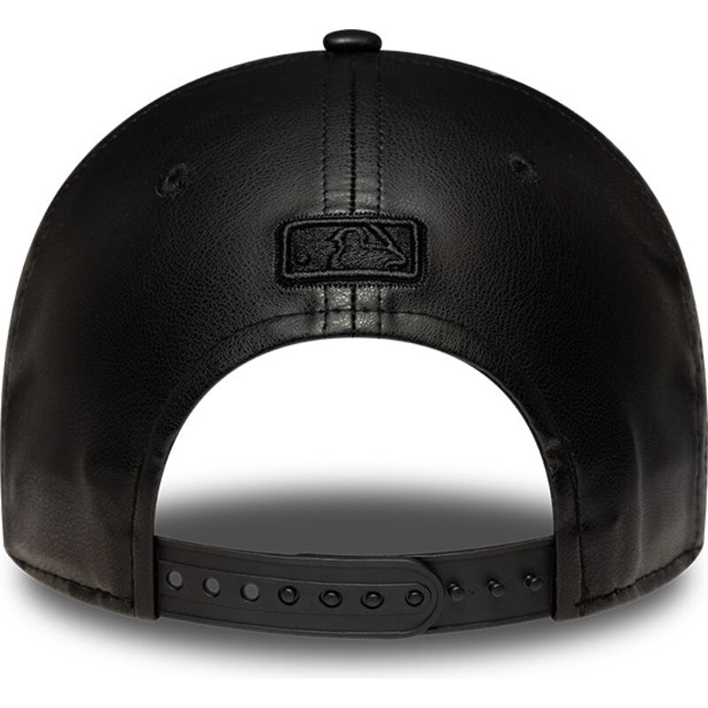 kasketter-buet-sort-snapback-9forty-m-crown-pu-diamante-fra-new-york-yankees-mlb-af-new-era kasketter-buet-sort-snapback-9forty-m-crown-pu-diamante-fra-new-york-yankees-mlb-af-new-era