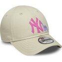kasketter-buet-beige-justerbar-rem-til-barn-rosa-9forty-dino-icon-fra-new-york-yankees-mlb-af-new-era