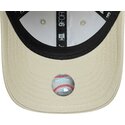 kasketter-buet-beige-justerbar-rem-til-barn-rosa-9forty-dino-icon-fra-new-york-yankees-mlb-af-new-era