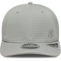 kasketter-buet-gra-snapback-9seventy-stretch-snap-mesh-flawless-fra-new-york-yankees-mlb-af-new-era