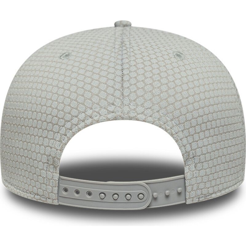 kasketter-buet-gra-snapback-9seventy-stretch-snap-mesh-flawless-fra-new-york-yankees-mlb-af-new-era