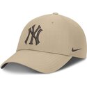 kasketter-buet-beige-justerbar-rem-club-structured-uv-poly-ripstop-fra-new-york-yankees-mlb-af-nike