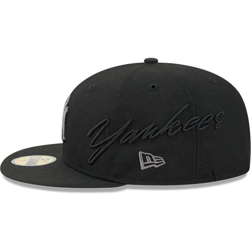 kasketter-flad-sort-tilpasset-59fifty-side-script-fra-new-york-yankees-mlb-af-new-era