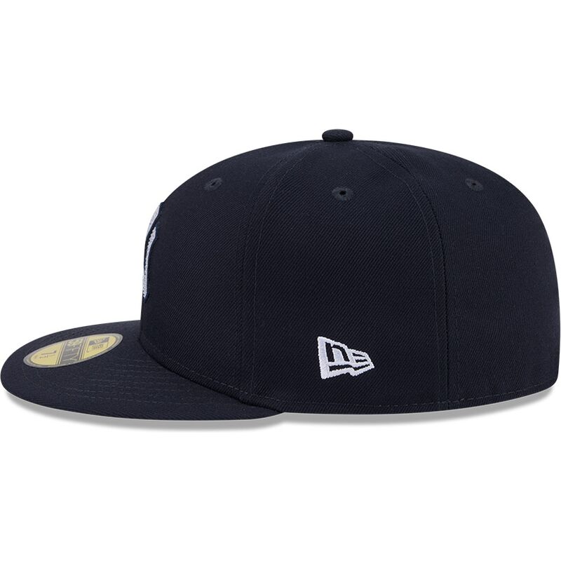 kasketter-flad-marinebla-tilpasset-59fifty-rhinestone-badge-fra-new-york-yankees-mlb-af-new-era