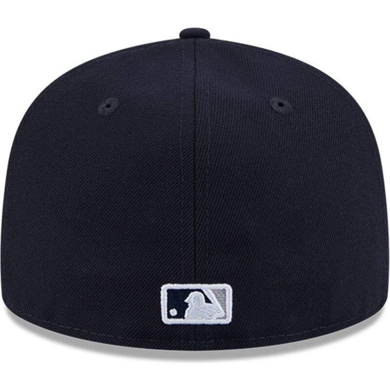 kasketter-flad-marinebla-tilpasset-59fifty-rhinestone-badge-fra-new-york-yankees-mlb-af-new-era