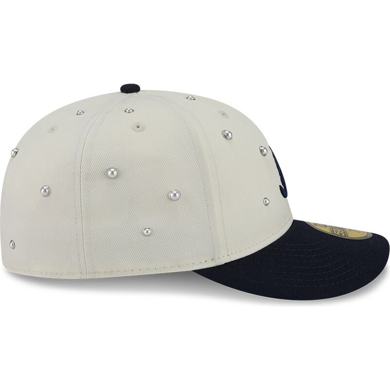 kasketter-buet-beige-tilpasset-59fifty-beads-na-lifestyle-f1-fra-atlanta-braves-mlb-af-new-era