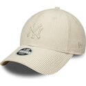kasketter-buet-beige-justerbar-rem-9forty-cord-fra-new-york-yankees-mlb-af-new-era