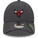 kasketter-buet-gra-justerbar-rem-9forty-recycled-fra-chicago-bulls-nba-af-new-era