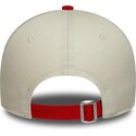 kasketter-buet-beige-justerbar-rem-9forty-contrast-fra-manchester-united-football-club-premier-league-af-new-era