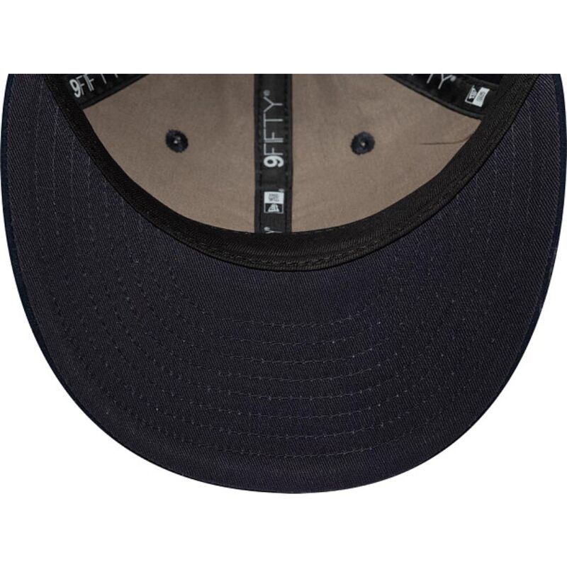 kasketter-buet-marinebla-justerbar-rem-9fifty-retro-crown-suede-af-new-era kasketter-buet-marinebla-justerbar-rem-9fifty-retro-crown-suede-af-new-era