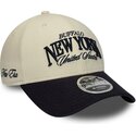 kasketter-buet-beige-justerbar-rem-9forty-m-crown-wordmark-fra-buffalo-new-york-af-new-era