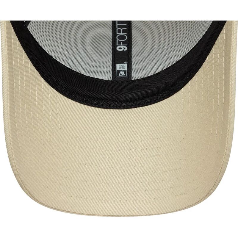 kasketter-buet-beige-justerbar-rem-9forty-core-fra-ducati-motor-motogp-af-new-era