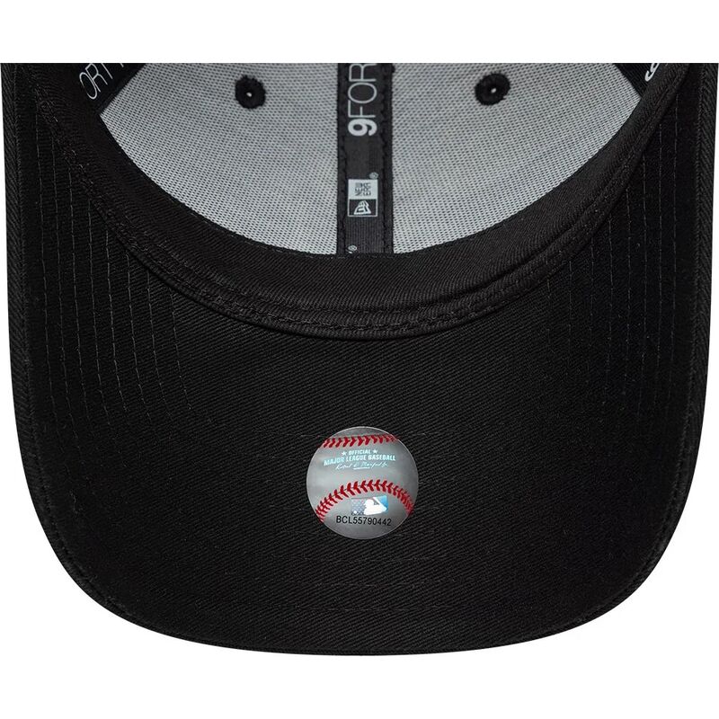 kasketter-buet-sort-justerbar-rem-9forty-infill-fra-new-york-yankees-mlb-af-new-era