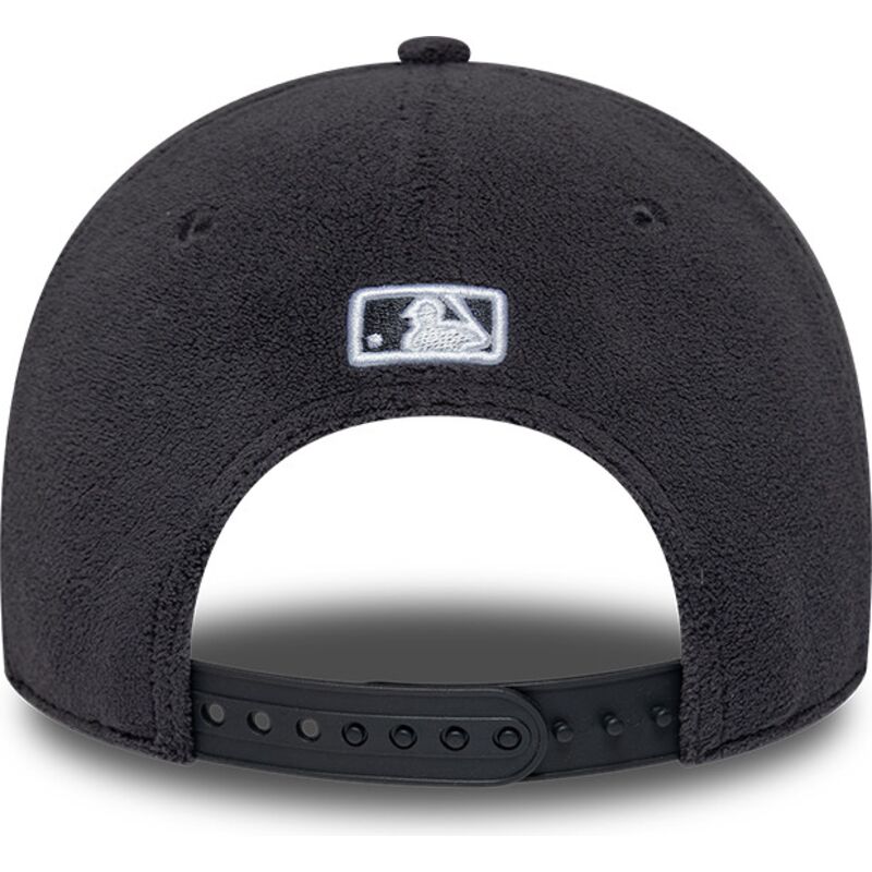 kasketter-buet-gra-snapback-9forty-m-crown-fleece-fra-los-angeles-dodgers-mlb-af-new-era