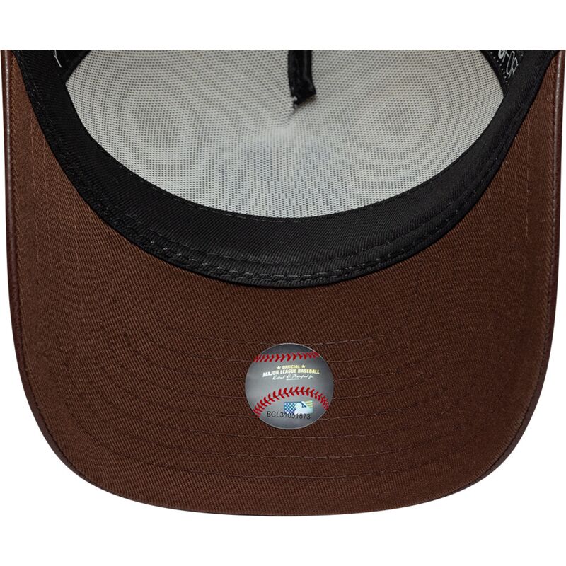 kasketter-buet-beige-justerbar-rem-9forty-m-crown-fabric-mix-fra-new-york-yankees-mlb-af-new-era kasketter-buet-beige-justerbar-rem-9forty-m-crown-fabric-mix-fra-new-york-yankees-mlb-af-new-era