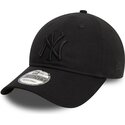sort-justerbar-curved-kasket-med-sort-logo-9twenty-league-essential-fra-new-york-yankees-mlb-fra-new-era
