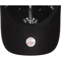 sort-justerbar-curved-kasket-med-sort-logo-9twenty-league-essential-fra-new-york-yankees-mlb-fra-new-era