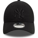 sort-justerbar-curved-kasket-med-sort-logo-9twenty-league-essential-fra-new-york-yankees-mlb-fra-new-era