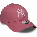 kasketter-buet-lyserod-justerbar-rem-9forty-league-essential-cas-fra-new-york-yankees-mlb-af-new-era