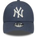 kasketter-buet-bla-justerbar-rem-til-barn-9forty-league-essential-fra-new-york-yankees-mlb-af-new-era