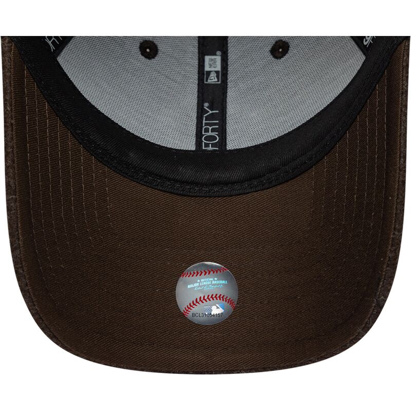 kasketter-buet-brun-snapback-9forty-winter-fra-new-york-yankees-mlb-af-new-era kasketter-buet-brun-snapback-9forty-winter-fra-new-york-yankees-mlb-af-new-era