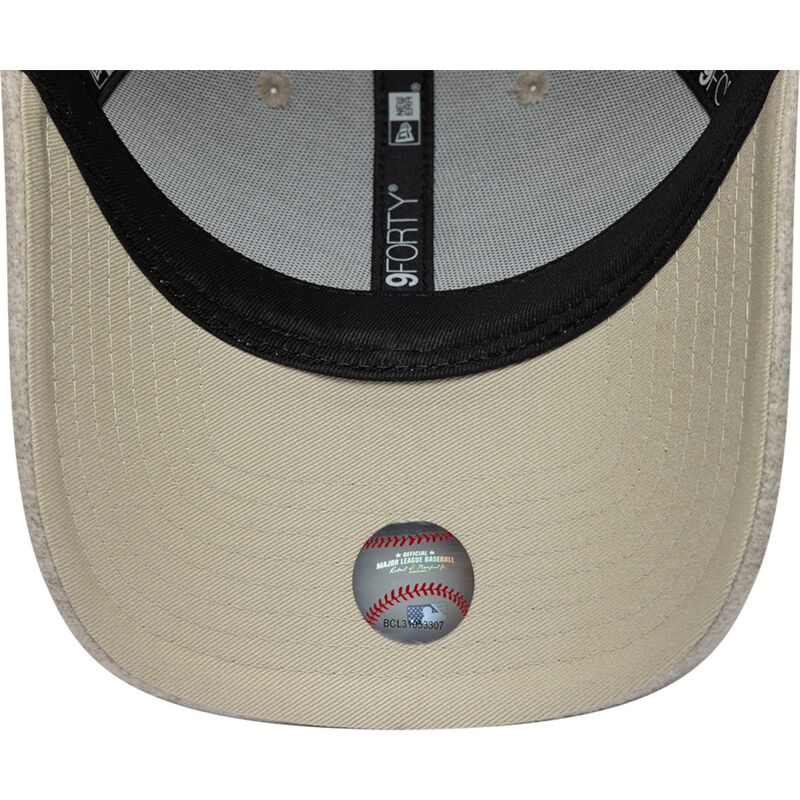 kasketter-buet-beige-snapback-9forty-winter-fra-los-angeles-dodgers-mlb-af-new-era