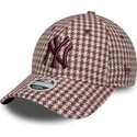 kasketter-buet-rod-justerbar-rem-9forty-m-crown-houndstooth-fra-new-york-yankees-mlb-af-new-era